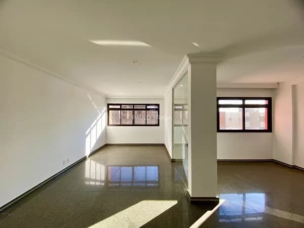 Apartamento em Passos - Centro