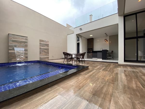 Casa em Passos - Jardim Cidade