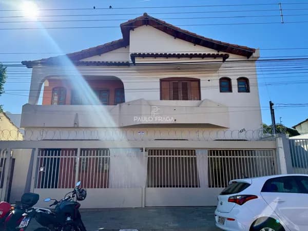 Casa em Passos - Centro