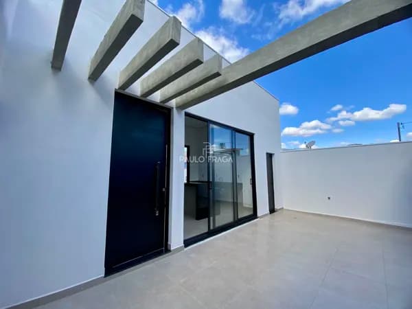 Casa em Passos - Parque das Aroeiras