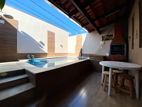 Casa em Passos - Jardim Itália