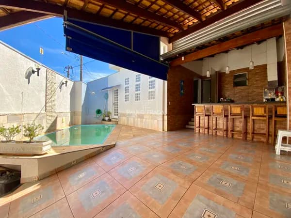 Casa em Passos - Jardim Itália