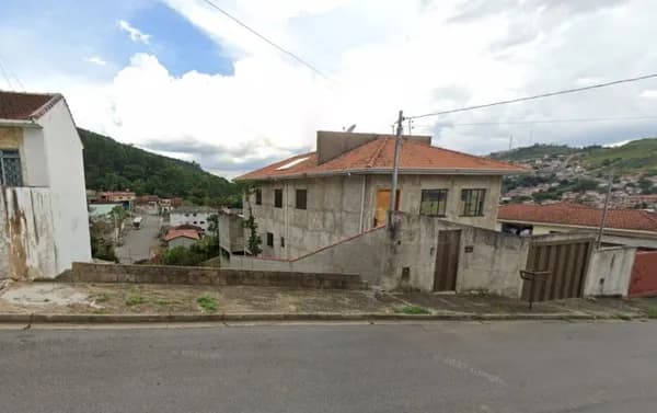Terreno à venda no bairro Parque Primavera - Poços de Caldas/MG