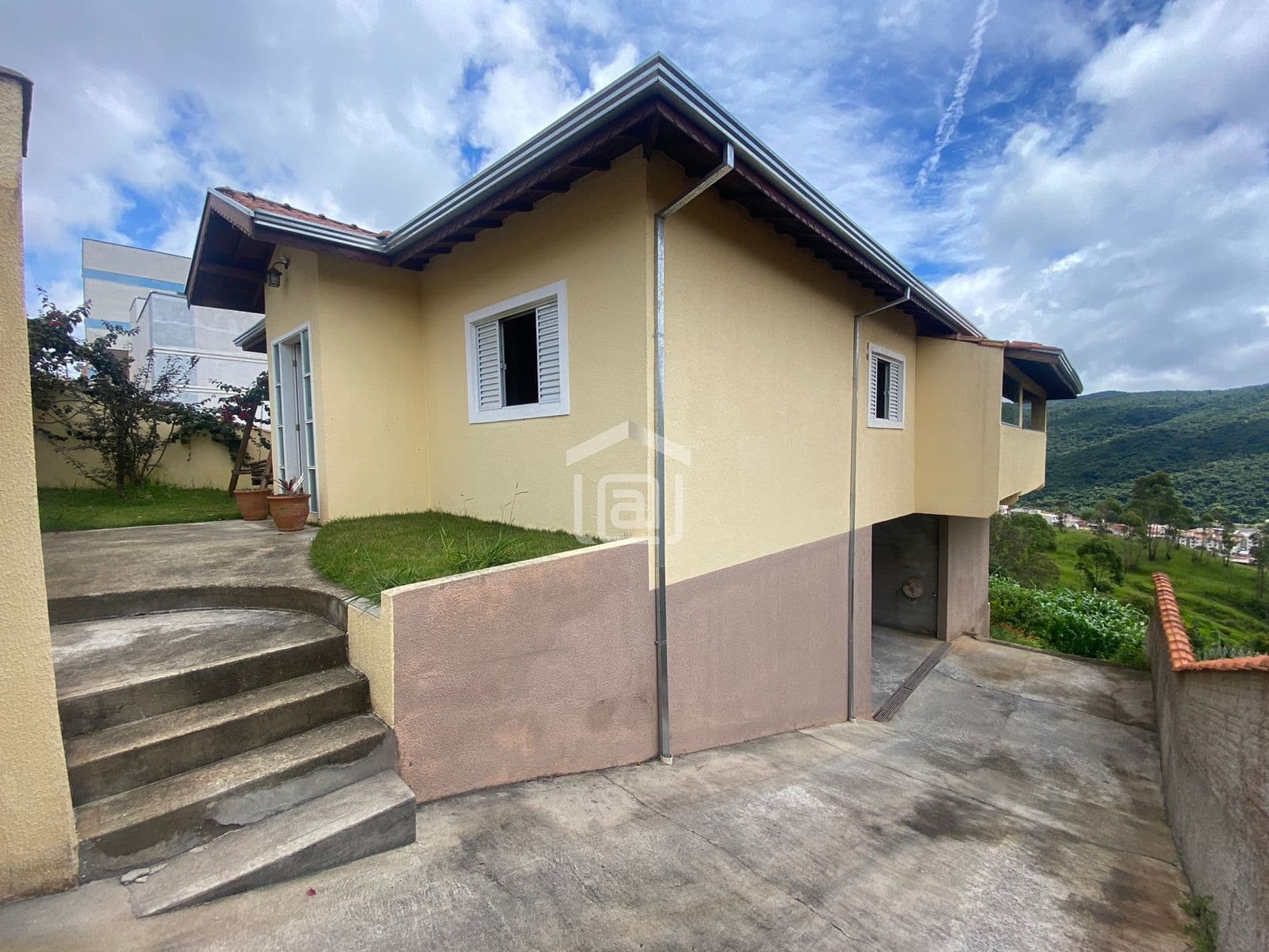 Casa/Sobrado na Zona Leste