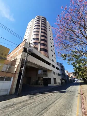 Apartamento Amplo na Área Central