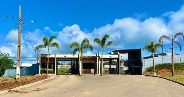 Casa de Condomínio em Poços de Caldas - Residencial e Industrial Campo Alegre