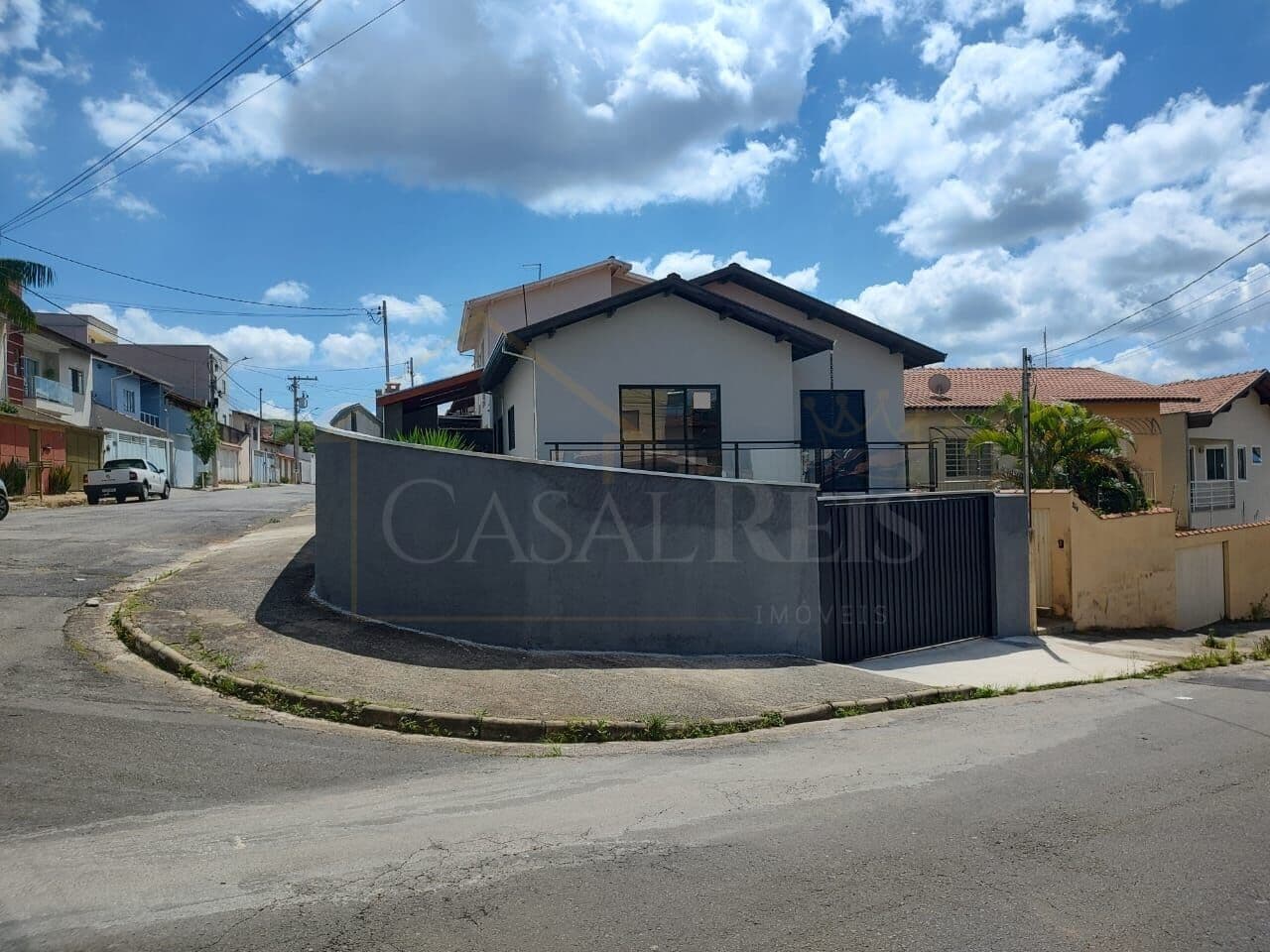Casa na Região das Flores, Zona Leste Poços de Caldas