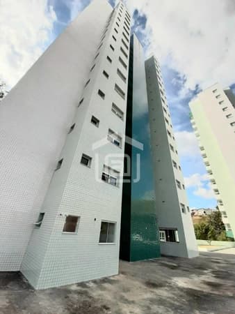 Apartamento à venda no bairro Jardim Quisisana em Poços de Caldas/MG