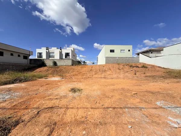 Terreno/Lote
