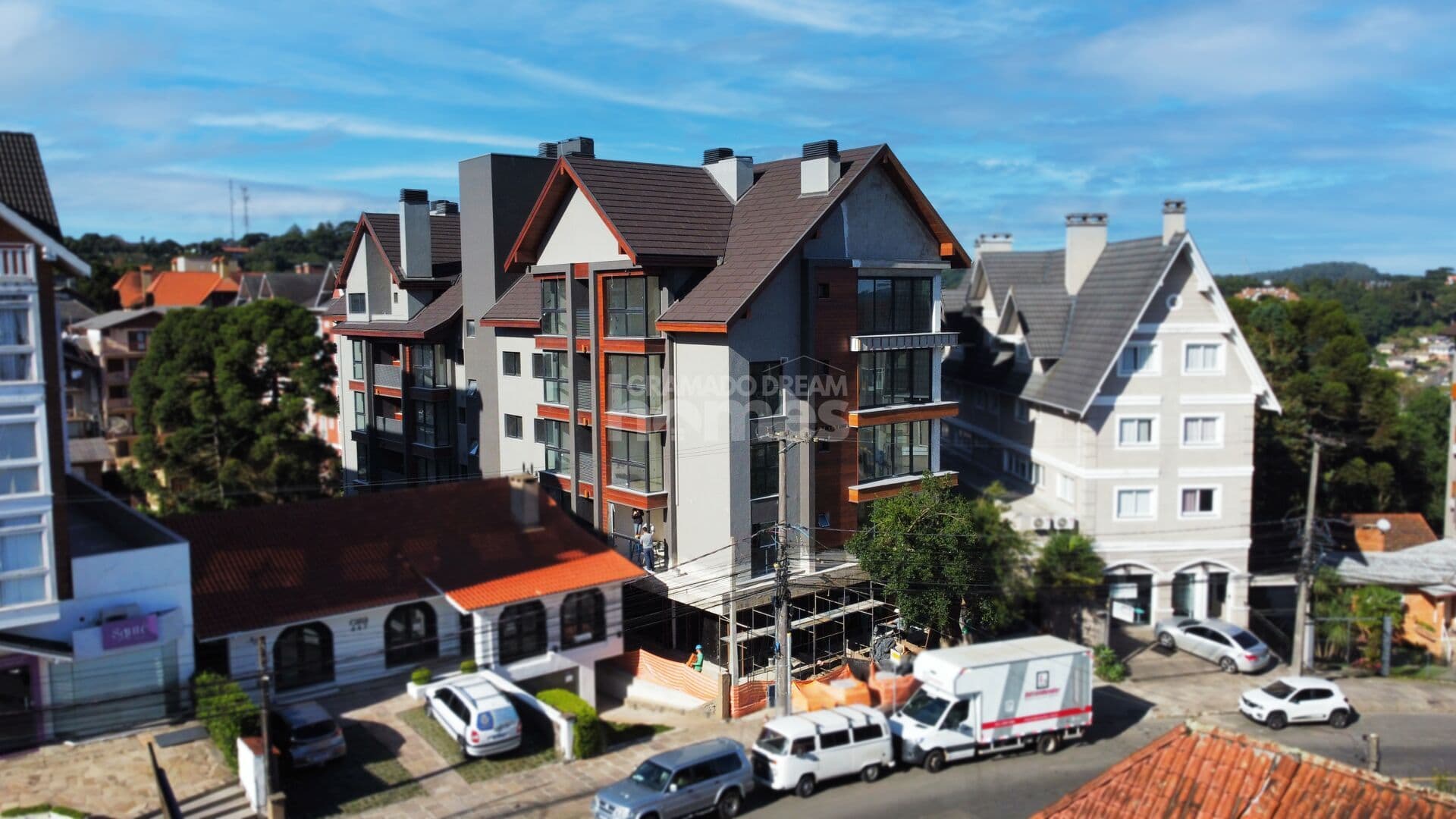 Apartamento Cobertura com 2 suites em Gramado