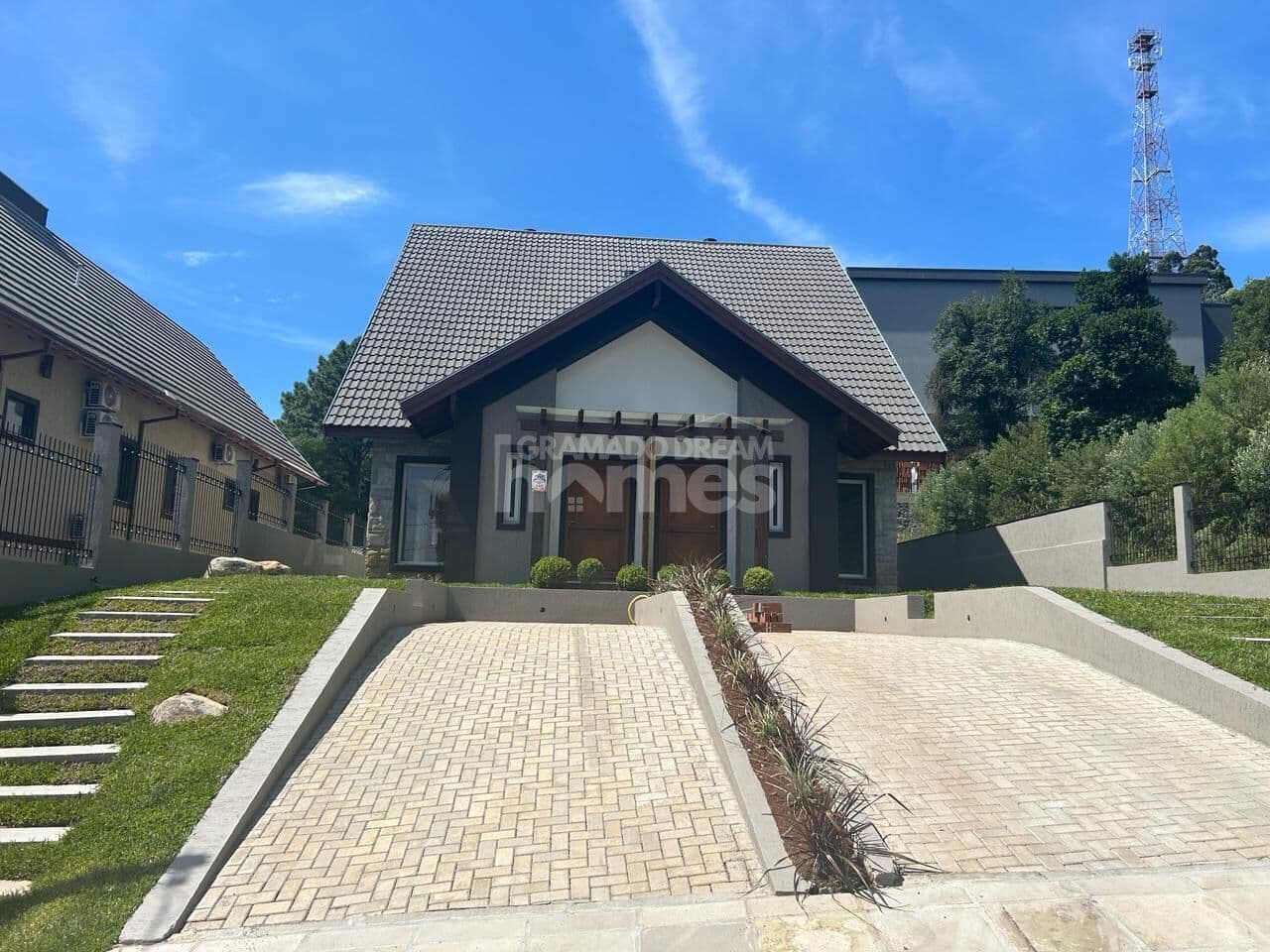 Casa com 3 suites em Gramado