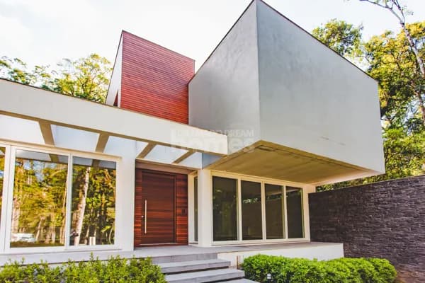 Casa de Alto Padrão em condomínio fechado