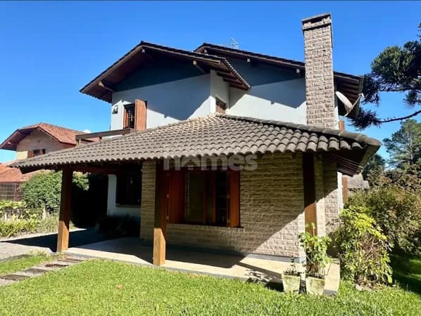 Casa com 3 dormitórios em Canela