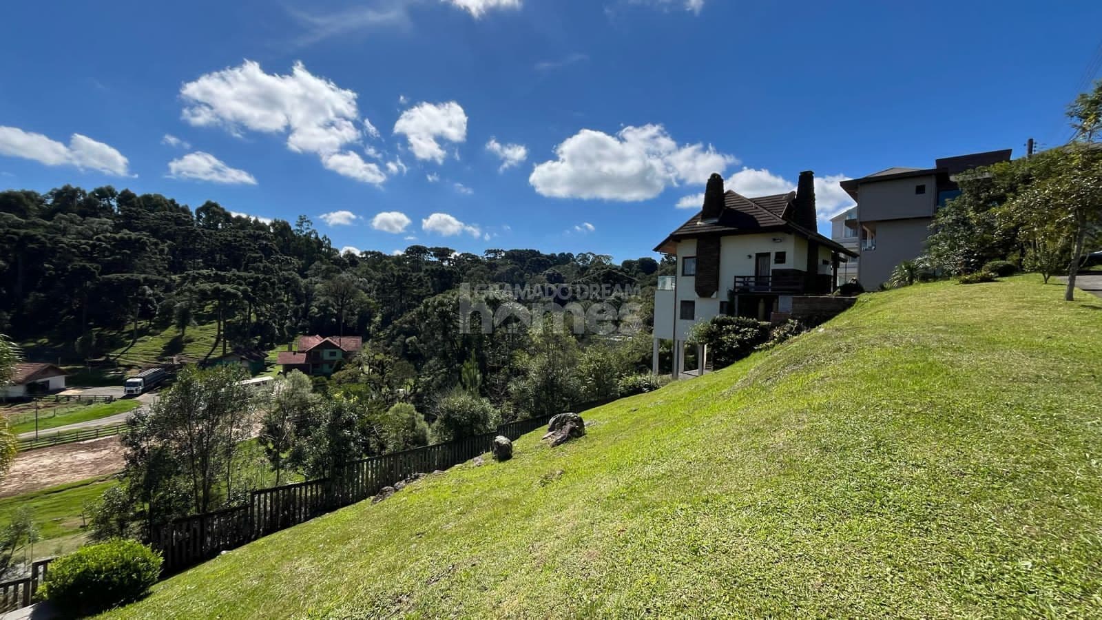 Terreno em Condomínio em Gramado