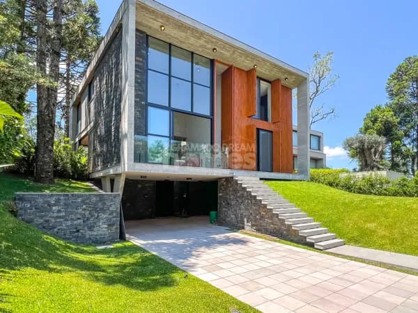 Casa de Alto Padrão em Gramado