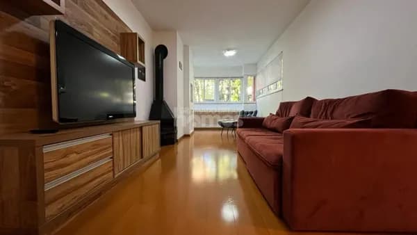 Apartamento com 2 dormitorios no centro de Gramado