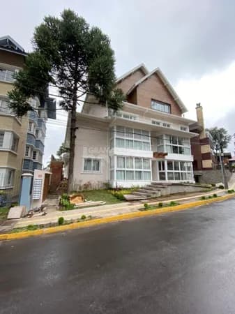 Apartamento próximo ao centro de Gramado
