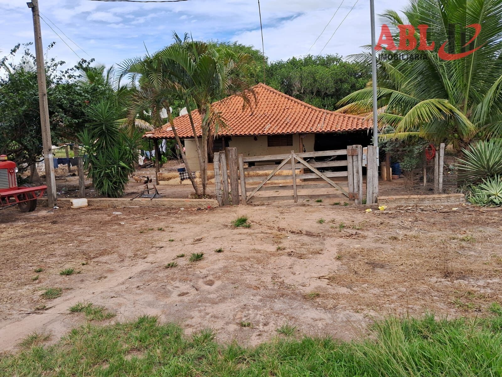 Fazenda/Sítios/Chácaras em Carneirinho - Centro
