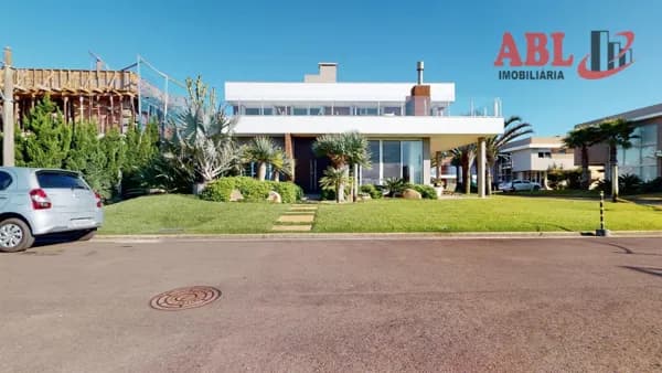 Casa em Xangri-Lá - Centro