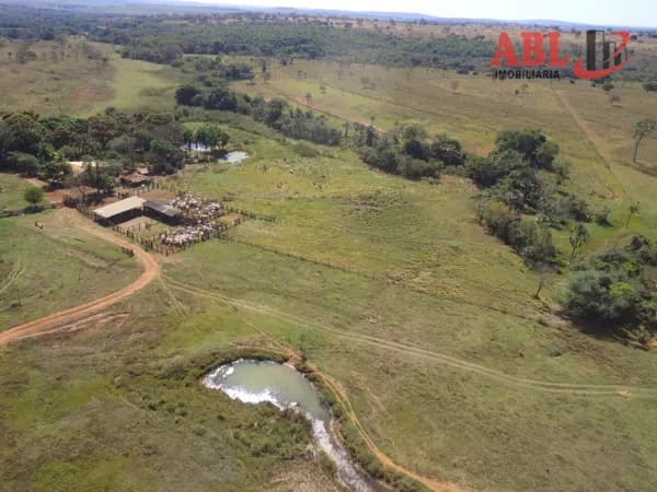 Fazenda/Sítios/Chácaras em Prata - Centro
