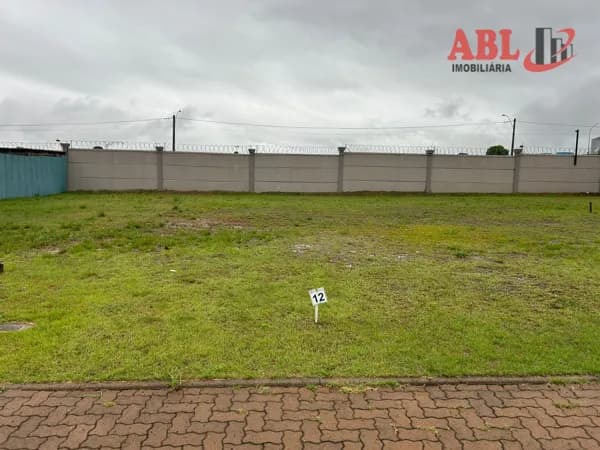 Terreno Plano em Condomínio Fechado Bella Vitta à venda no bairro Central Park - Cachoeirinha/RS