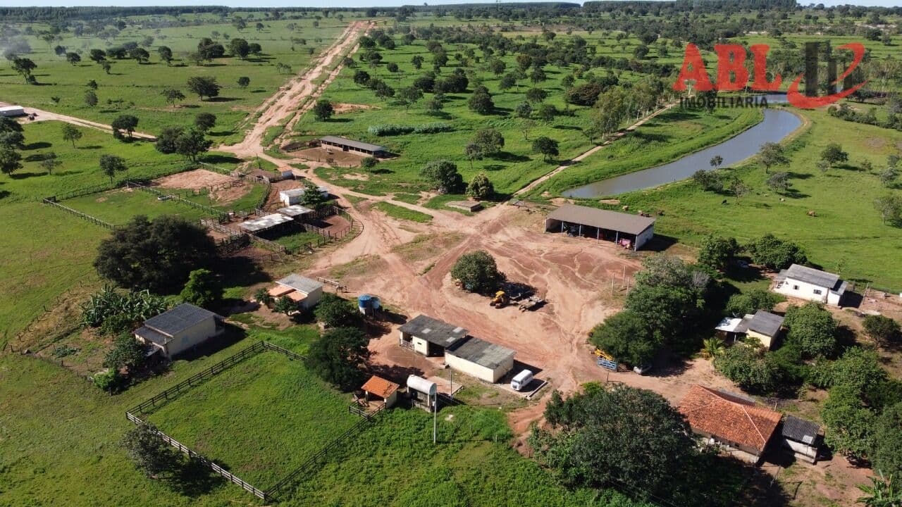 Fazenda/Sítios/Chácaras em Bonfinópolis de Minas - Centro