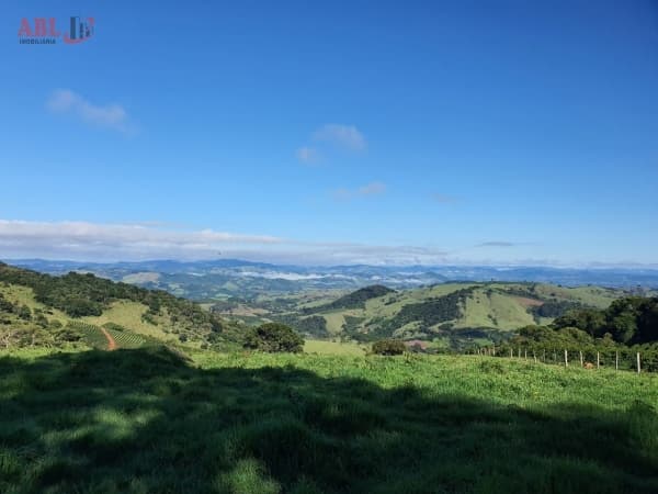 Fazenda para Venda em Centro Bueno Brandão-MG