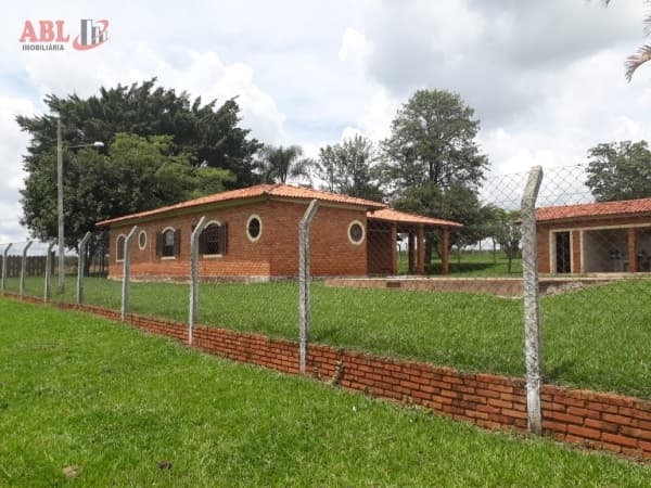 Fazenda para Venda em Centro Pompéia-SP