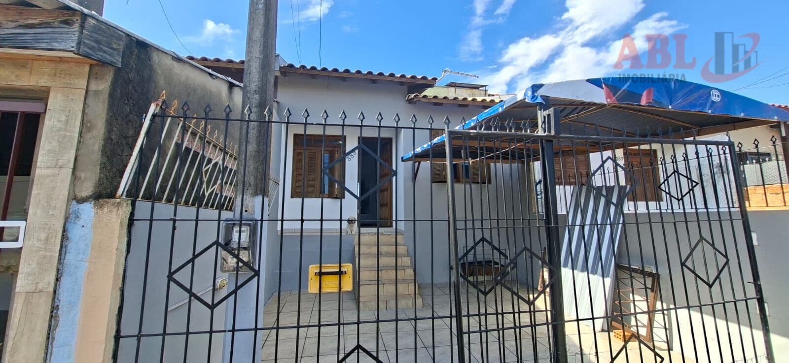 Casa em Cachoeirinha - Parque Granja Esperança