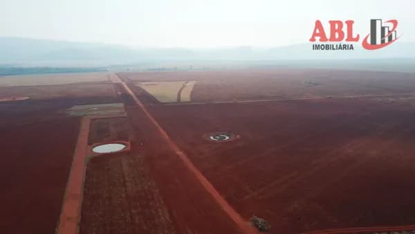 Fazenda/Sítios/Chácaras em Vila Bela da Santíssima Trindade - Centro