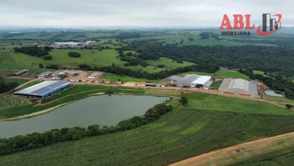 Fazenda/Sítios/Chácaras em Paranapanema - Centro