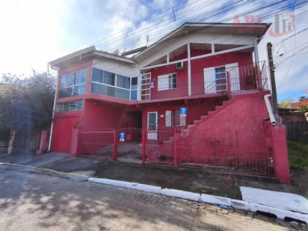 Casa em Cachoeirinha - Parque Granja Esperança