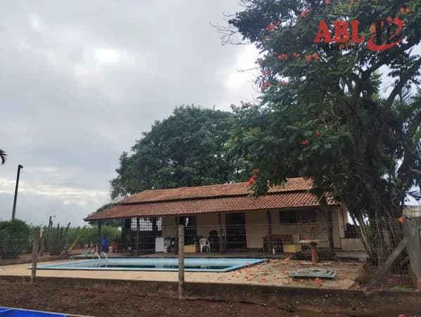 Fazenda/Sítios/Chácaras em Tambaú - Centro