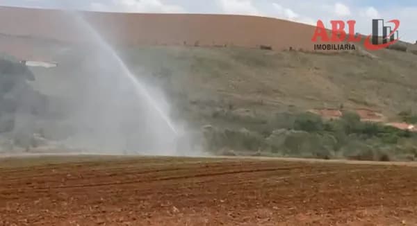 Fazenda/Sítios/Chácaras em Espírito Santo do Dourado - Centro