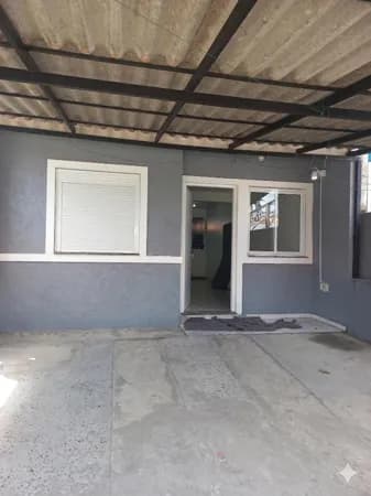 Casa Padrão 2 dormitórios em Condomínio