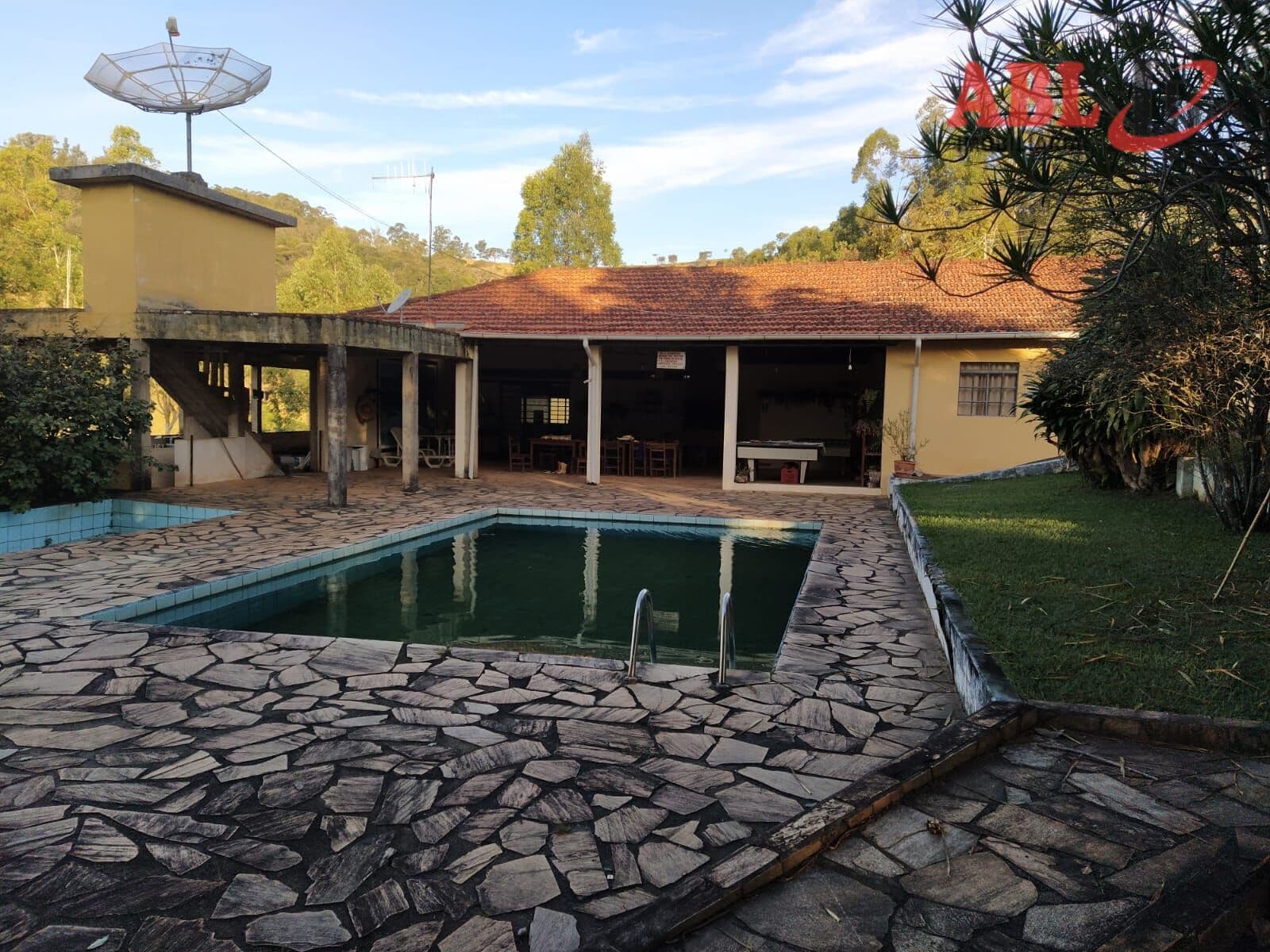 Fazenda/Sítios/Chácaras em Congonhal - Centro