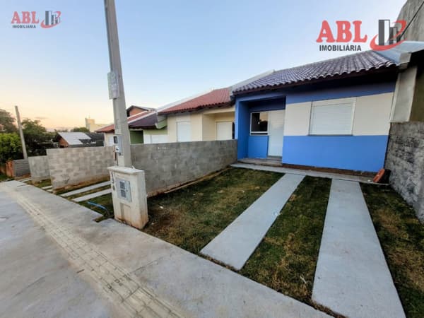 Casa Padrão 2 dormitórios em Gravataí