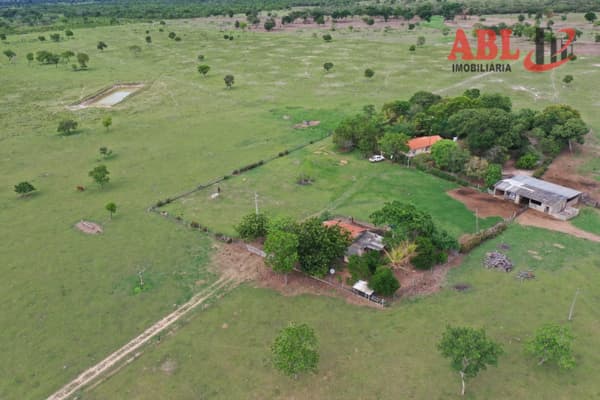 Fazenda/Sítios/Chácaras em Araguaiana - Centro