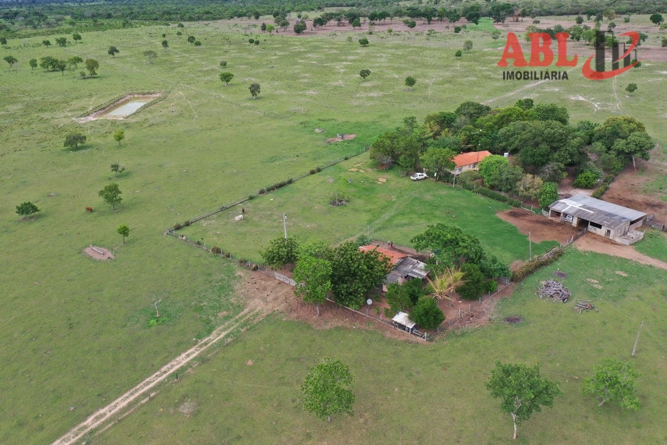 Fazenda/Sítios/Chácaras em Araguaiana - Centro