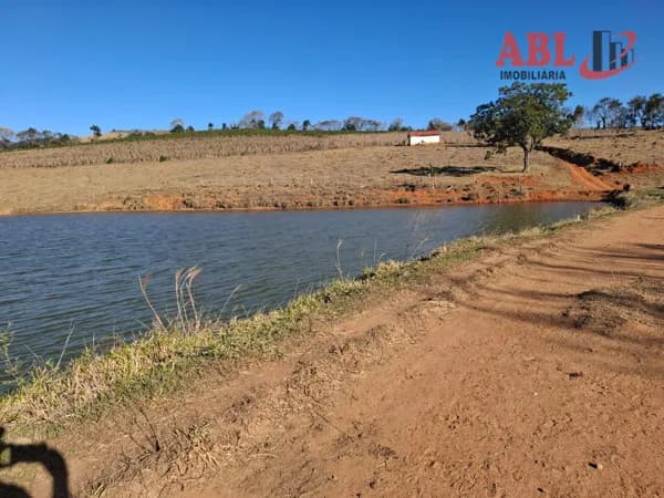 Fazenda/Sítios/Chácaras em Ouro Fino - Centro