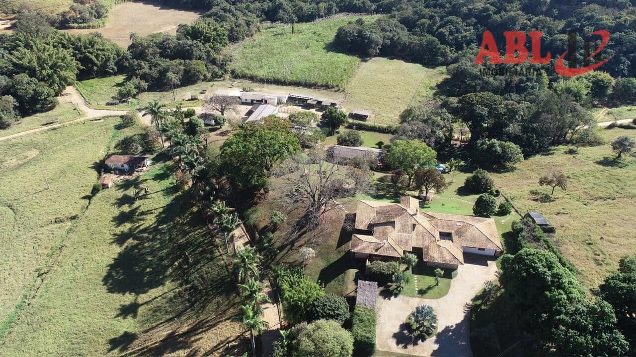 Fazenda/Sítios/Chácaras em Pedro Leopoldo - Centro