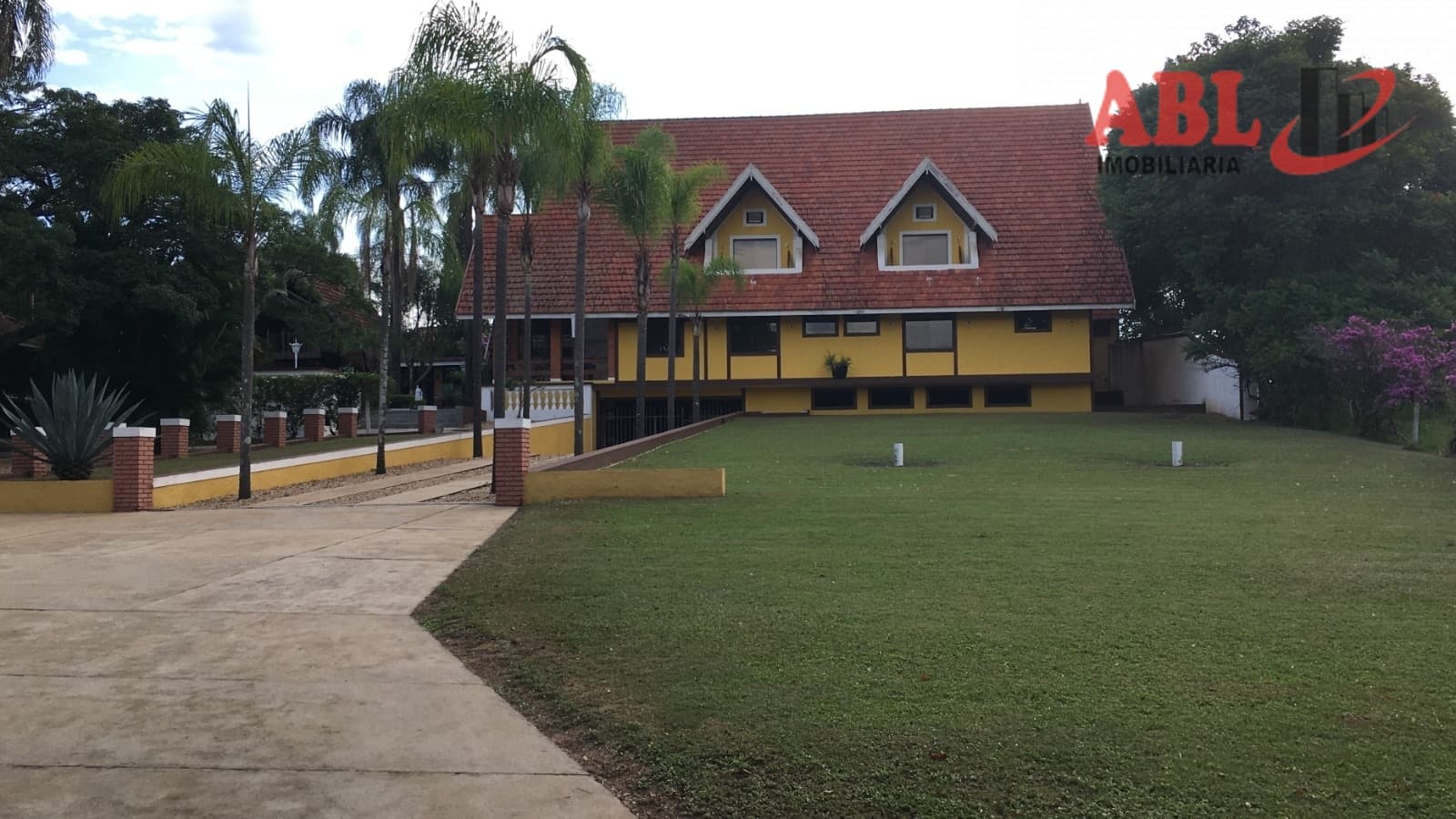 CHÁCARA DE ALTO PADRÃO EM SÃO PEDRO-SP