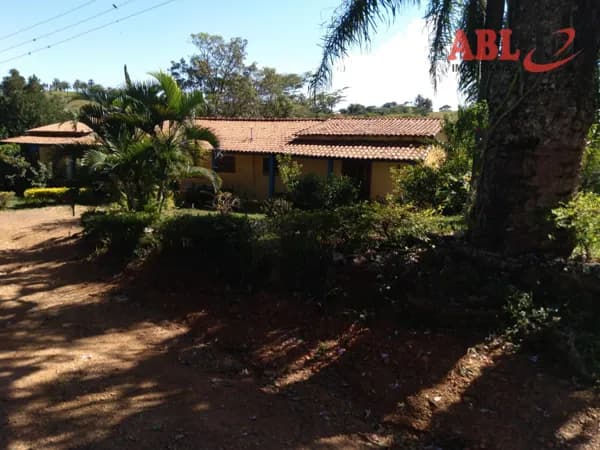 Fazenda/Sítios/Chácaras em Carmo do Rio Claro - Centro