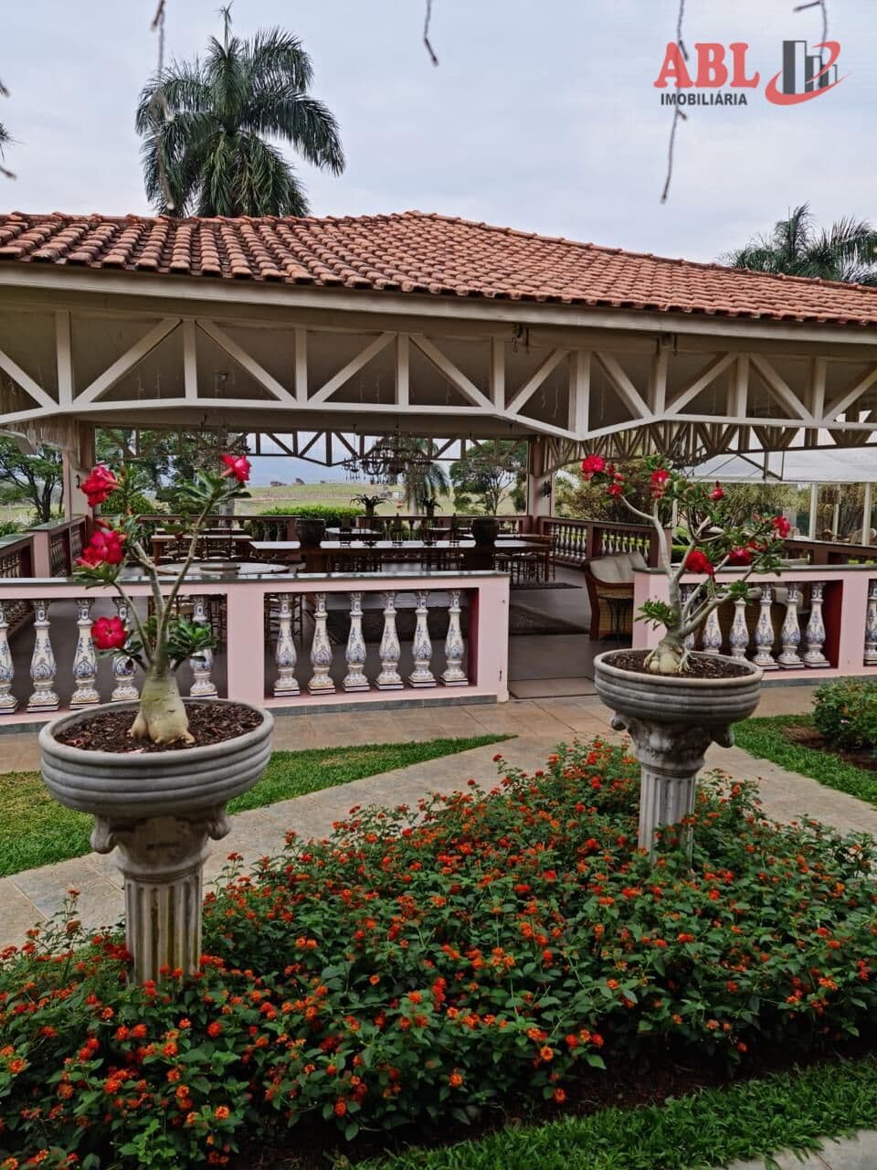 Fazenda/Sítios/Chácaras em Vargem Grande do Sul - Centro