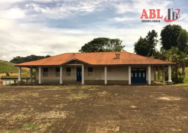 Fazenda/Sítios/Chácaras em Socorro - Centro