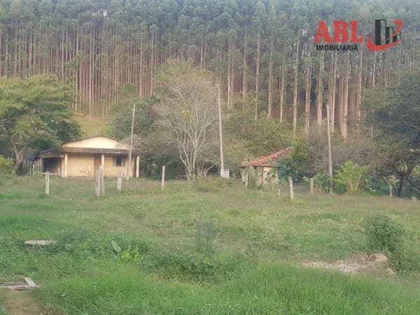 Fazenda/Sítios/Chácaras em Paraibuna - Centro