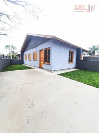 Casa 3 dormitórios de esquina em Cachoeirinha/RS