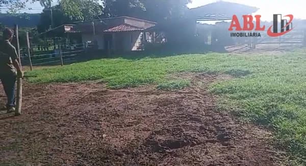 Fazenda/Sítios/Chácaras em Prata - Centro