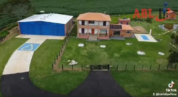 Fazenda/Sítios/Chácaras em São José da Barra - Centro