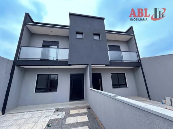Casa Sobrado à venda 03 dormitórios com suite no bairro Parque da Matriz - Cachoeirinha/RS